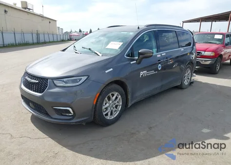 2022 Chrysler Pacifica Touring L z USA, uszkodzony, nr VIN 2C4RC1BG8NR135965